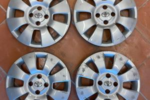 Copri cerchi borchie Toyota Yaris 15 pollici