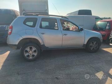 dacia Duster 4x4.ricambi.