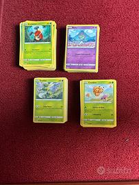 📌 Lotto ~400 Carte Pokémon – Era Spada e Scudo