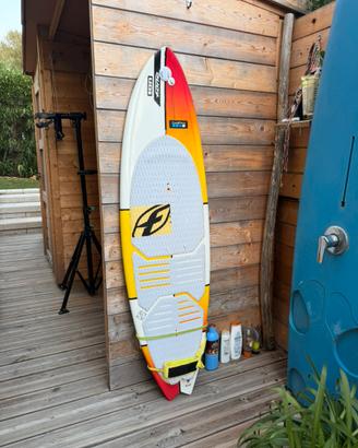 Tavola kitesurf F-one Mitu 5,6