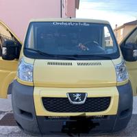 Furgone Peugeout Boxer