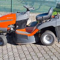 trattorino tagliaerba husqvarna modello Tc130