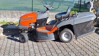 trattorino tagliaerba husqvarna modello Tc130