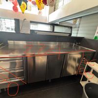 Tavolo refrigerato con lavandino