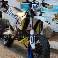 Husqvarna 701 supermoto 2016