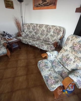 Divano più poltrone 