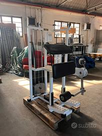 Standing Leg Curl Technogym