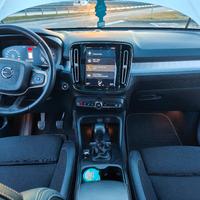 Volvo XC40 T2 Momentum 1.5 156 CV