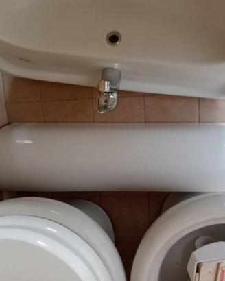 Tris sanitari: water,bidet e lavandino