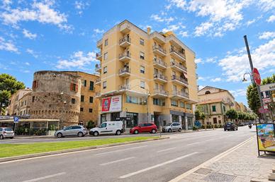 4 LOCALI A VASTO