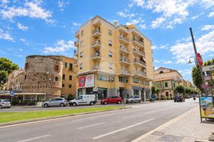 4 LOCALI A VASTO