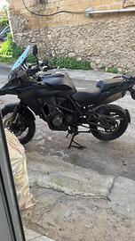 Benelli trk 502x