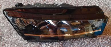 Faro ant. dx Skoda Octavia, m.y. 2023