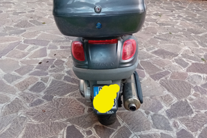 Scooter Piaggio X9