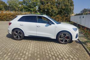 Audi Q3 F3 2.0 45 TFSI IdentityBlack 245CV quattro
