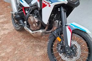 Africa twin 1100 L3 km 12000 ano 2024