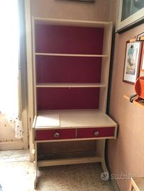 Scrivania con libreria stile vintage