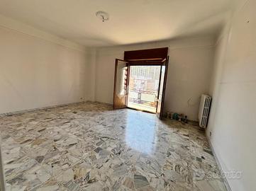3 LOCALI A TARANTO