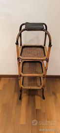 Scaffale in rattan