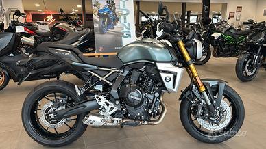 Suzuki Gsx8-t