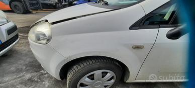 FIAT GRANDE PUNTO 2007 - PARAFANGO SINISTRO