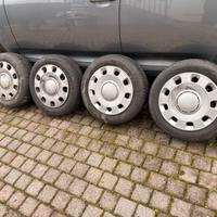 Cerchi in ferro con gomme Fiat 500