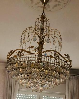 Lampadario  con cristalli pendenti