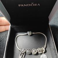 Bracciale pandora con charm