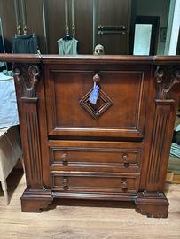 Mobiletto in legno