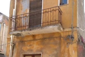 Calatabiano bilocale e mansarda