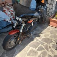 Harley-Davidson Dyna Fat Bob - 2011