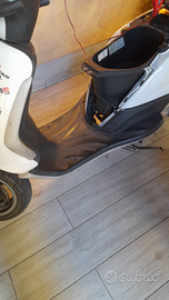 Ciclomotore con documenti originali