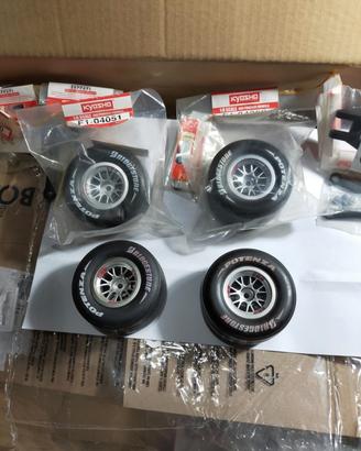 Ruote Ferrari F2004 Kyosho De Agostini