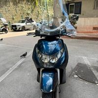 Piaggio Beverly 250