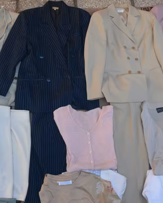 115 capi abbigliamento donna