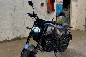 Moto Benelli Leoncino 125