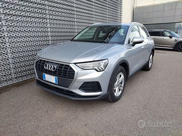 Audi Q3 35 1.5 tfsi Business s-tronic