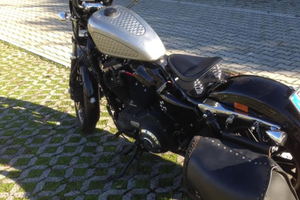 Harley Davidson 883 r