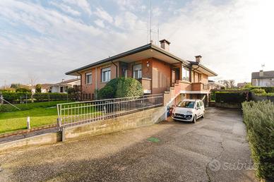 Villa bifamiliare Cadoneghe [0493261011VRG]