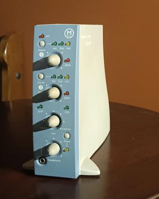 Digidesign Mbox 1 (Preamp Focusrite) - Vintage Aud