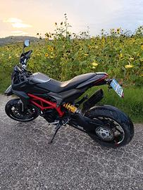 Ducati Hypermotard 821