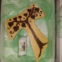 Croce Tao in legno completamente fatta a mano