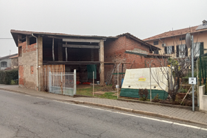 Magazzino edile. Garage.ecc