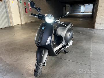 Vespa primavera s 125 nero opaco