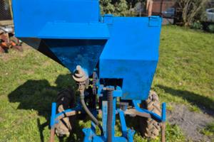 Seminatrice per patate ed aglio