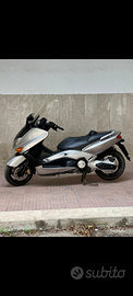 Yamaha tmax 500
