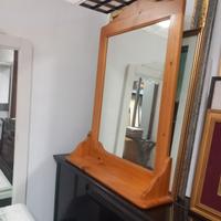 Specchio con mensola