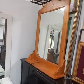 Specchio con mensola