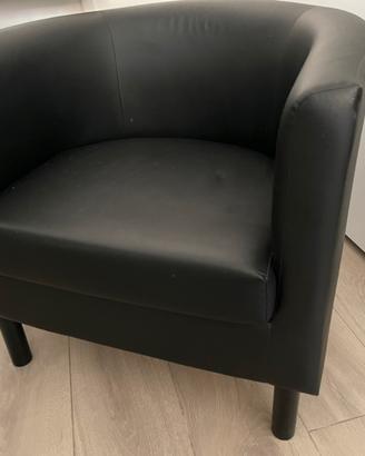 Poltrona eco pelle nera
