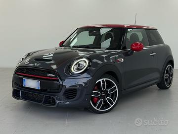 Mini John Cooper Works sedili a Guscio + Remus